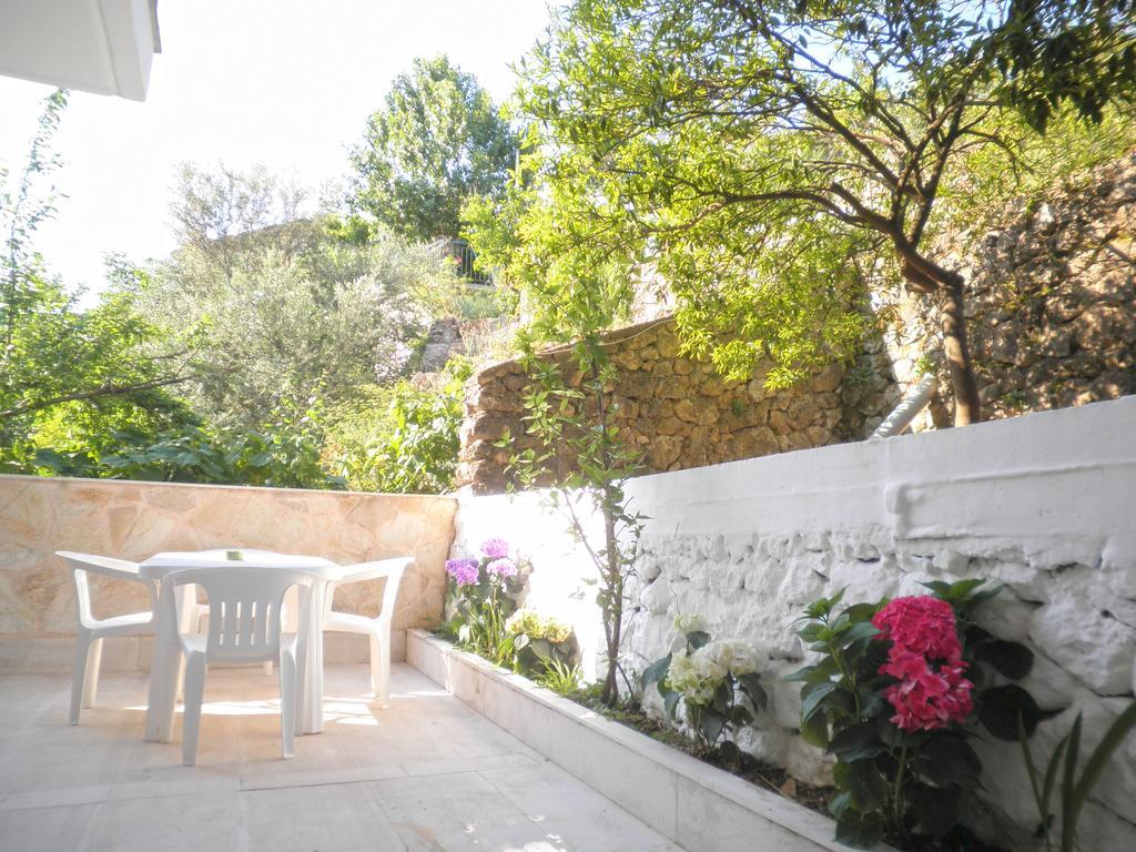 Kostas Studios II 바실리키 외부 사진